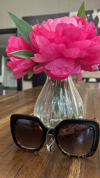 Daphne Shades
