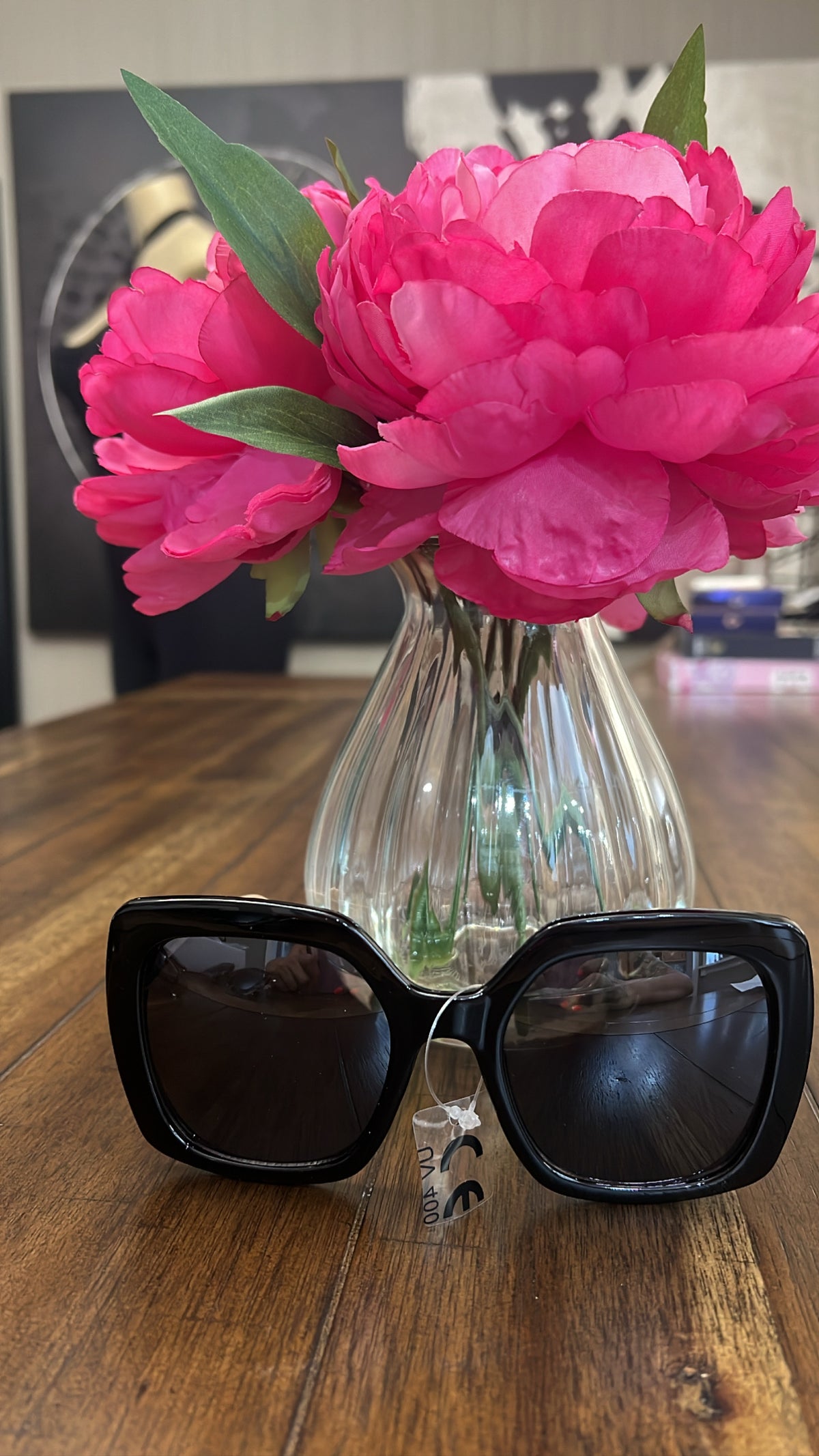 Daphne Shades
